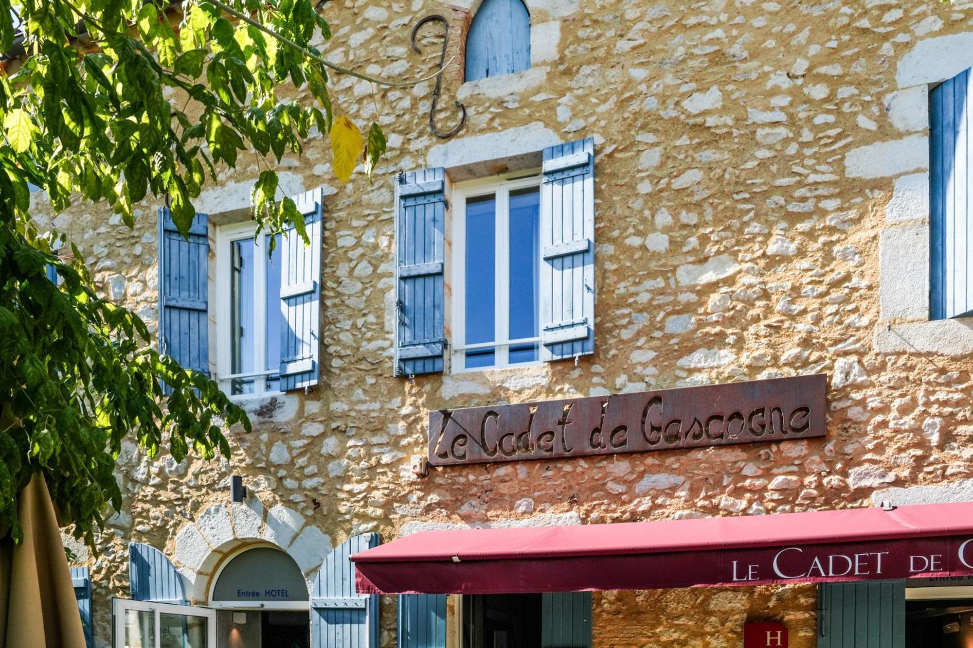 Logis Hotel & Restaurant Le Cadet De Gascogne Saint-Justin  외부 사진