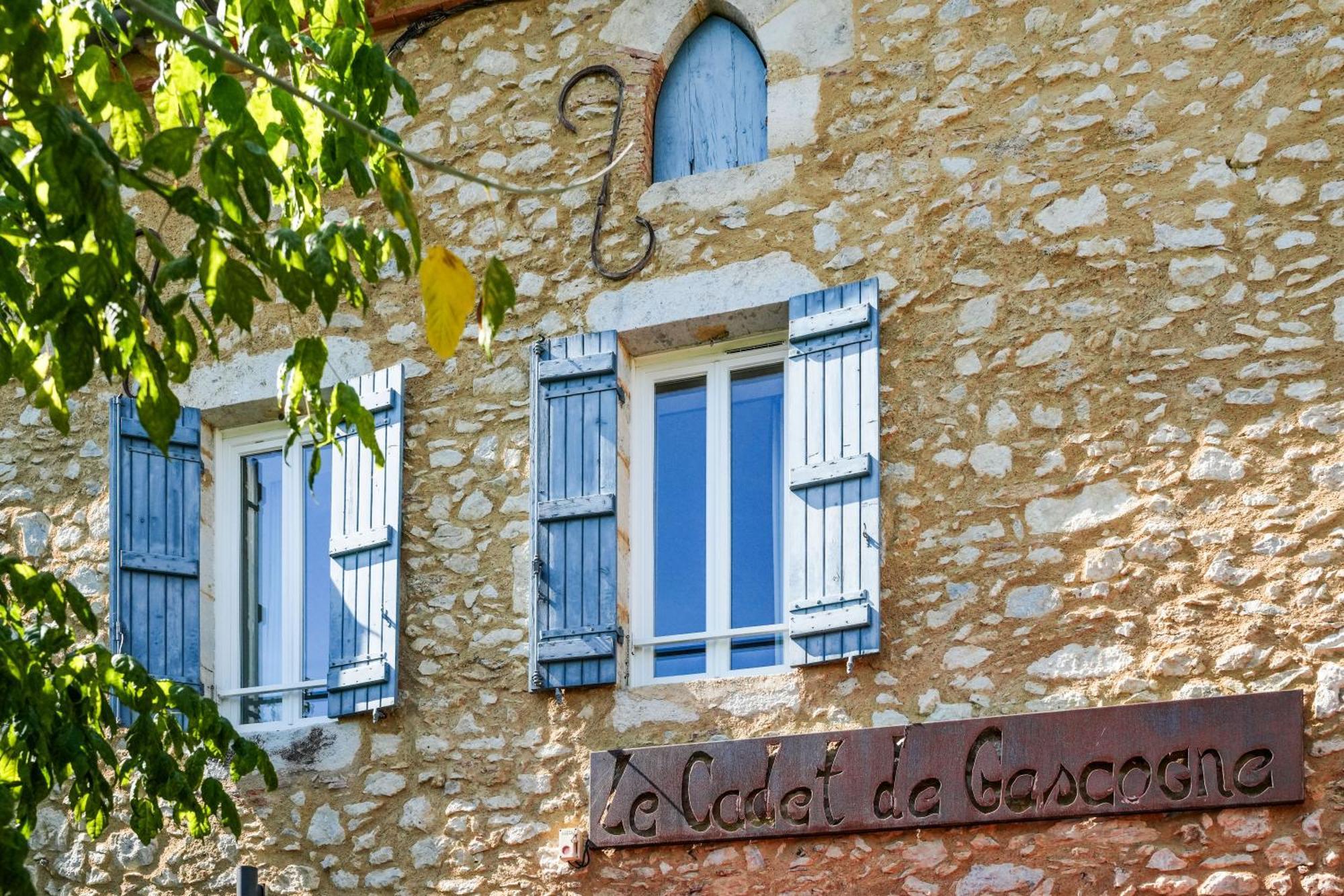 Logis Hotel & Restaurant Le Cadet De Gascogne Saint-Justin  외부 사진